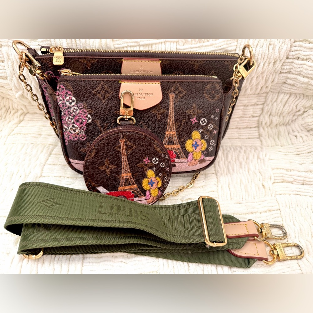 Designer Inspired crossbody bag
3 in 1 set